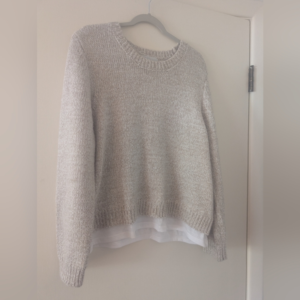Soft & Cozy Sweater With White Conrast Hem.